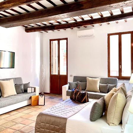 Fontana Di Trevi Private Luxury Apartaments 罗马 外观 照片
